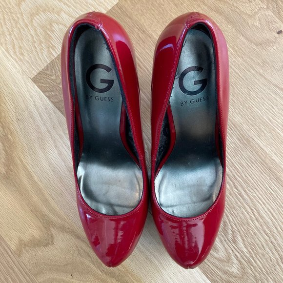 GUESS women size 8 shiny red patent leather chunky platform pump heel - Picture 4 of 9